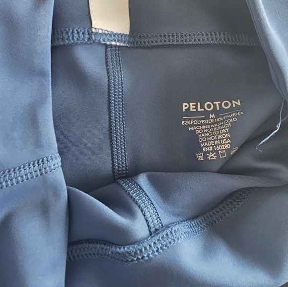 Peloton Leggings Size Medium - Picture 2 of 3